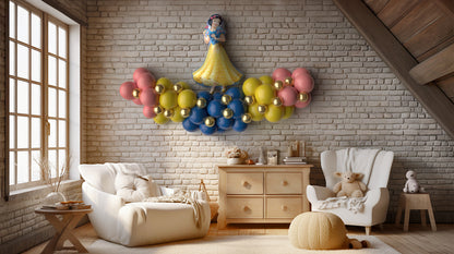 Balloon Garland with Snow White balloon